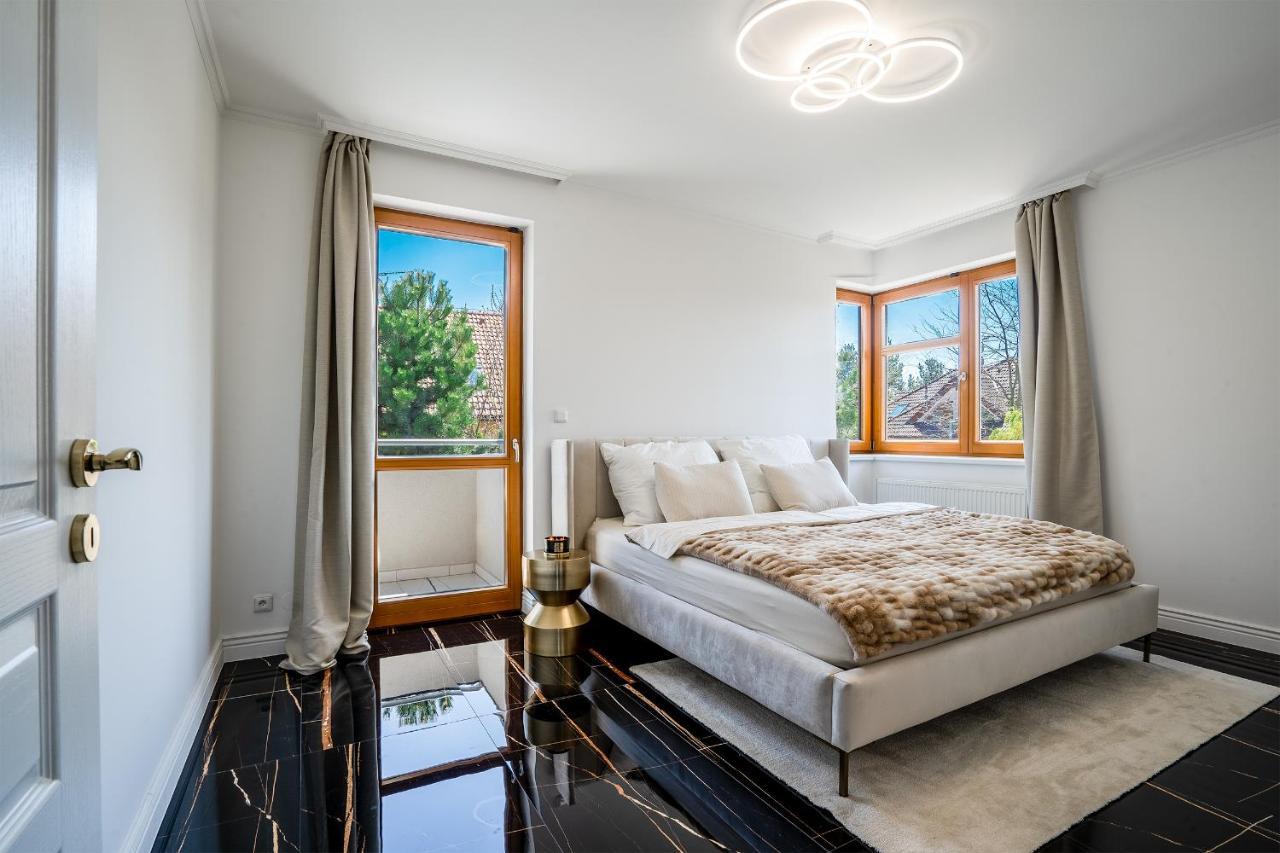 Serenity Prague Villa With Garden Jacuzzi Exteriör bild